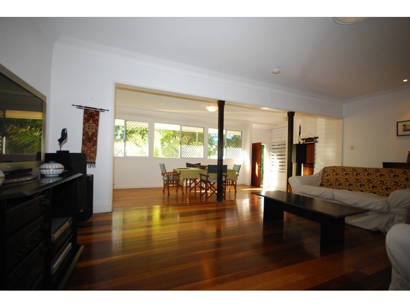 41 Almay, Kenmore QLD 4069