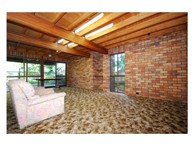 48 Cedarleigh Rd, Kenmore QLD 4069