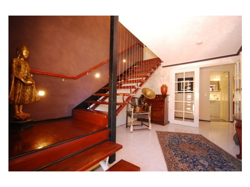 11 Ijong St, Kenmore QLD 4069