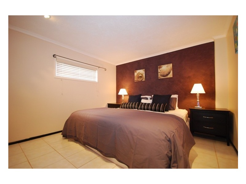 11 Ijong St, Kenmore QLD 4069