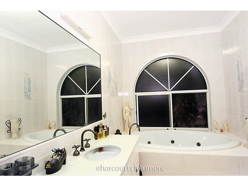 183 Lake Manchester Rd, Mount Crosby QLD 4306