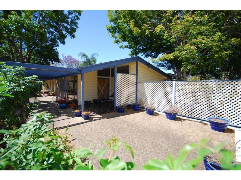31 Quentin Street, Chapel Hill QLD 4069