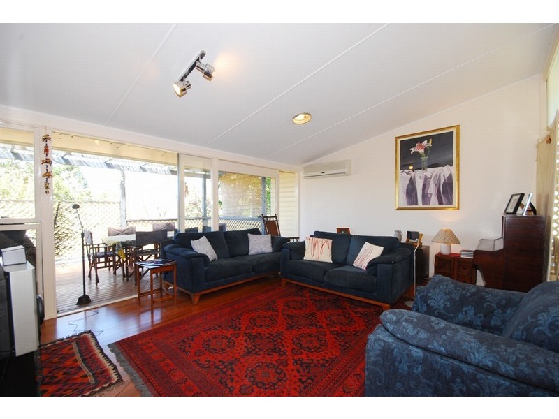 31 Quentin Street, Chapel Hill QLD 4069