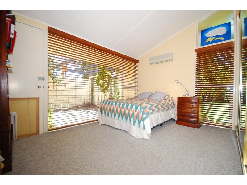 31 Quentin Street, Chapel Hill QLD 4069