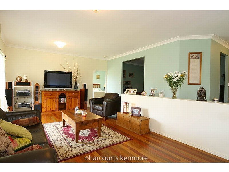 10 Ben Varden Ave, Mount Crosby QLD 4306