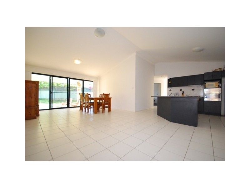 7 Joseph Ave, Moggill QLD 4070