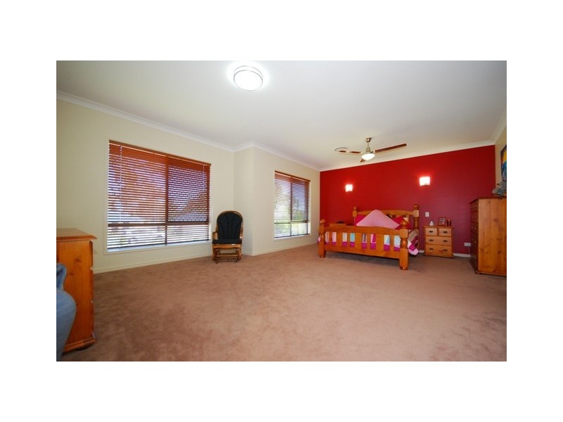 23 Brentwood Pl, Moggill QLD 4070