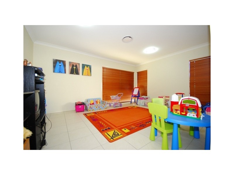 23 Brentwood Pl, Moggill QLD 4070