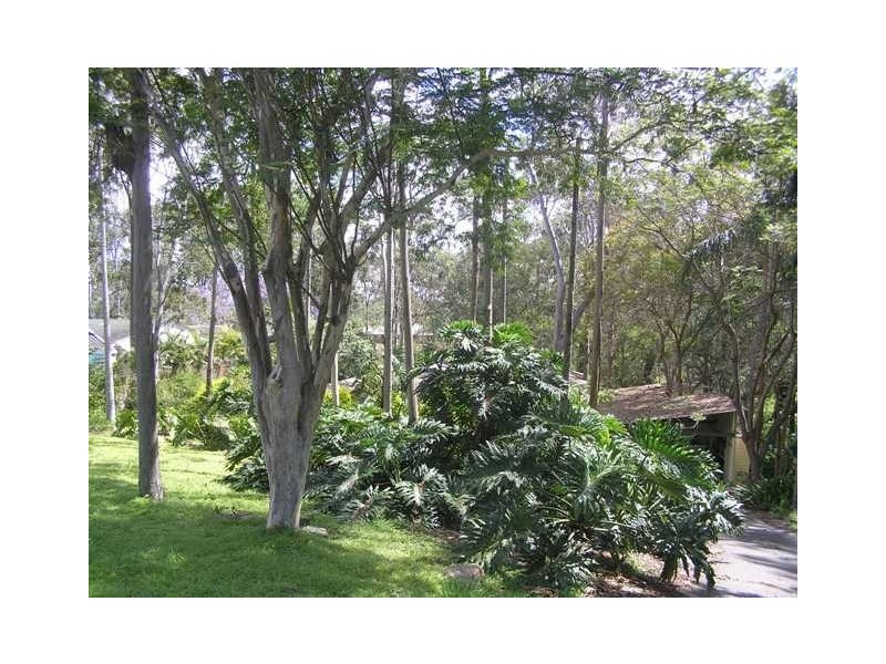 12 Balmore Street, Indooroopilly QLD 4068