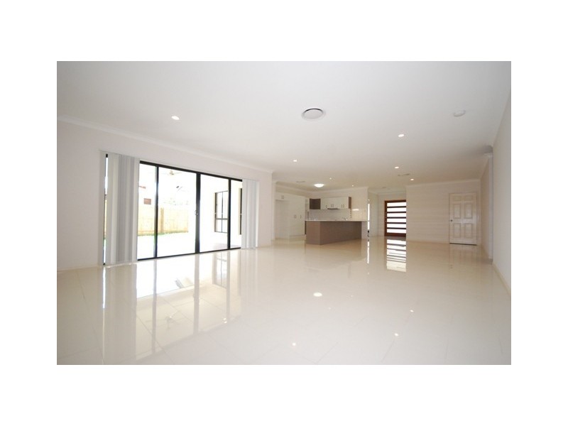 134 Beaufort Cres, Moggill QLD 4070