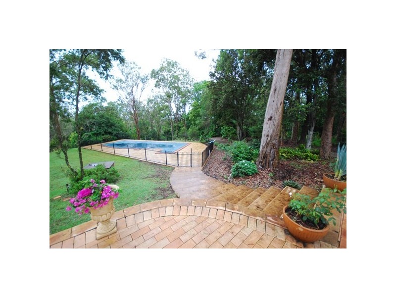 90 Herron Road, Pullenvale QLD 4069