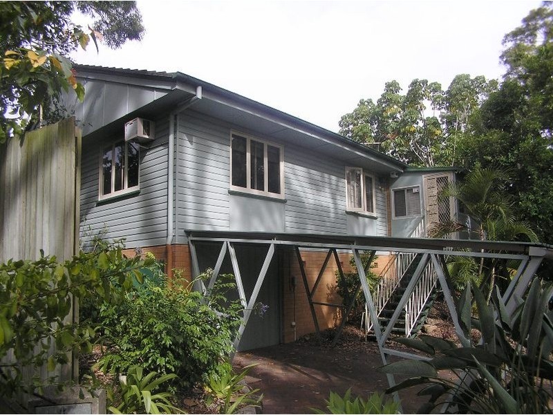 140 Fig Tree Pocket Road, Chapel Hill QLD 4069