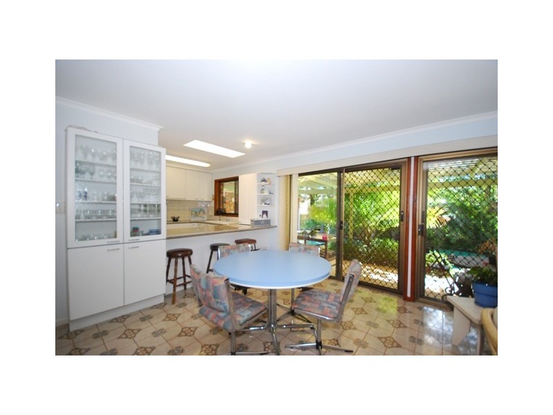 75 Sunset Road, Kenmore QLD 4069