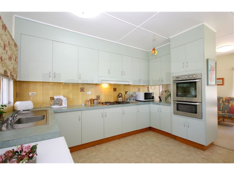 46 Coverdale Street, Indooroopilly QLD 4068