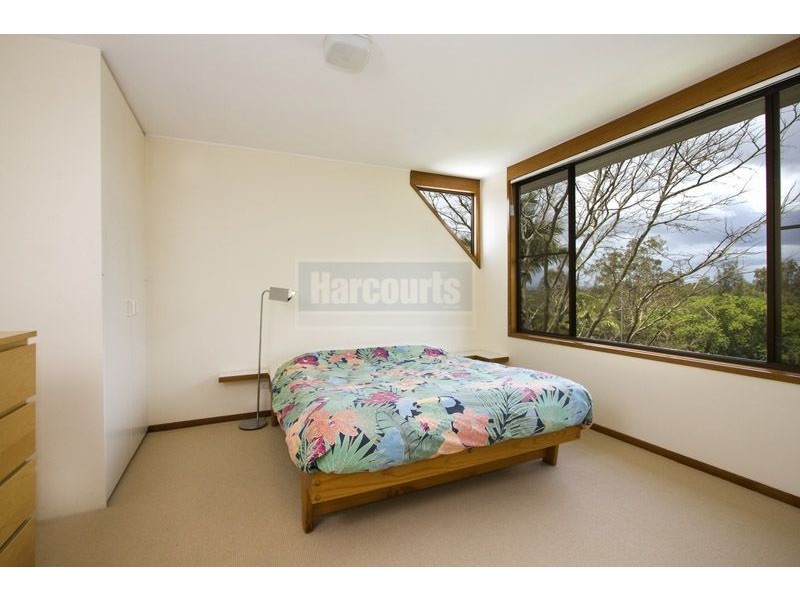 30 Struan Street, Chapel Hill QLD 4069