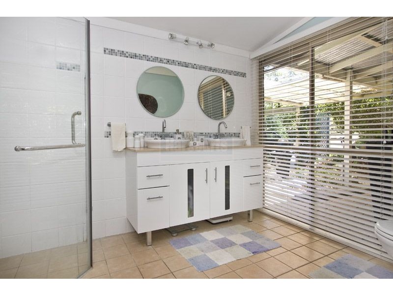 39 Mountain Vista Court, Mount Crosby QLD 4306