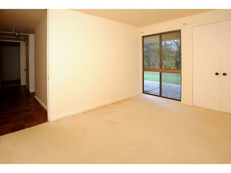 4 Moondarra Street, Chapel Hill QLD 4069