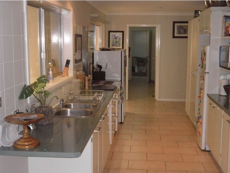 60 Witty Road, Moggill QLD 4070