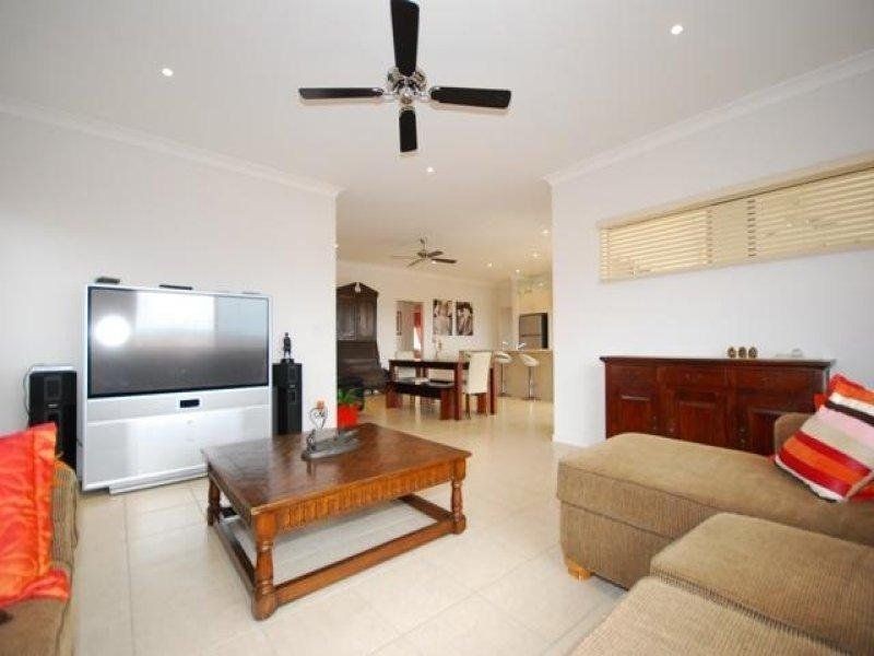 15 Grange Place, Moggill QLD 4070