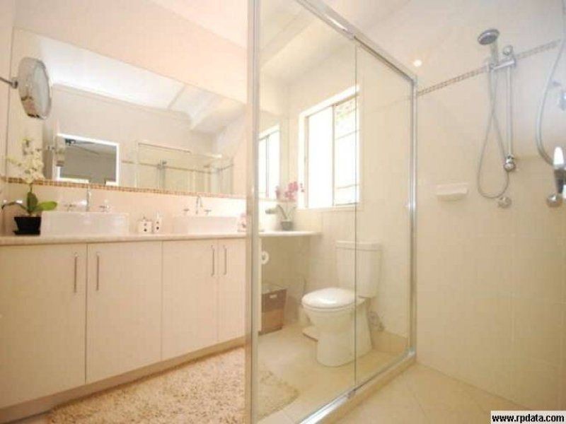 15 Grange Place, Moggill QLD 4070