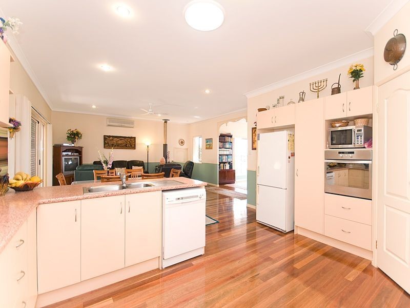19 Greenwood Close, Moggill QLD 4070