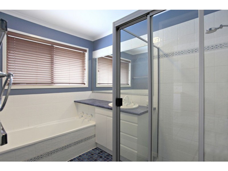 16 Banyan Street, Bellbowrie QLD 4070