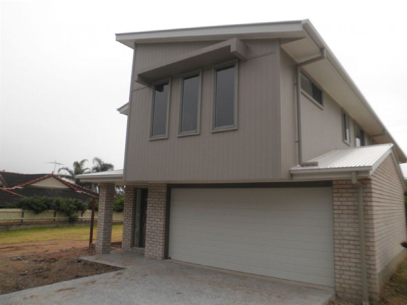 16 Nara Street, Kenmore QLD 4069