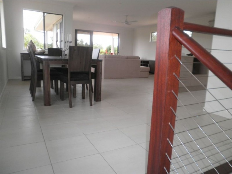 16 Nara Street, Kenmore QLD 4069