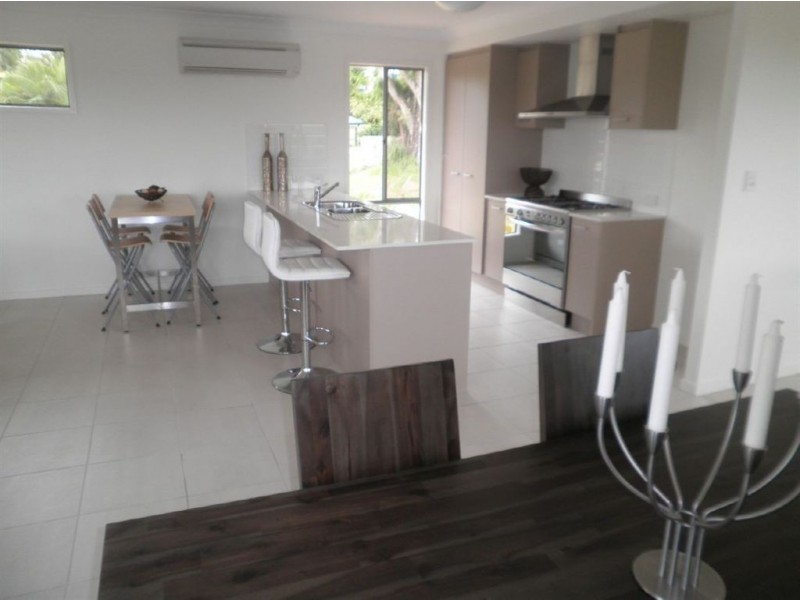 16 Nara Street, Kenmore QLD 4069