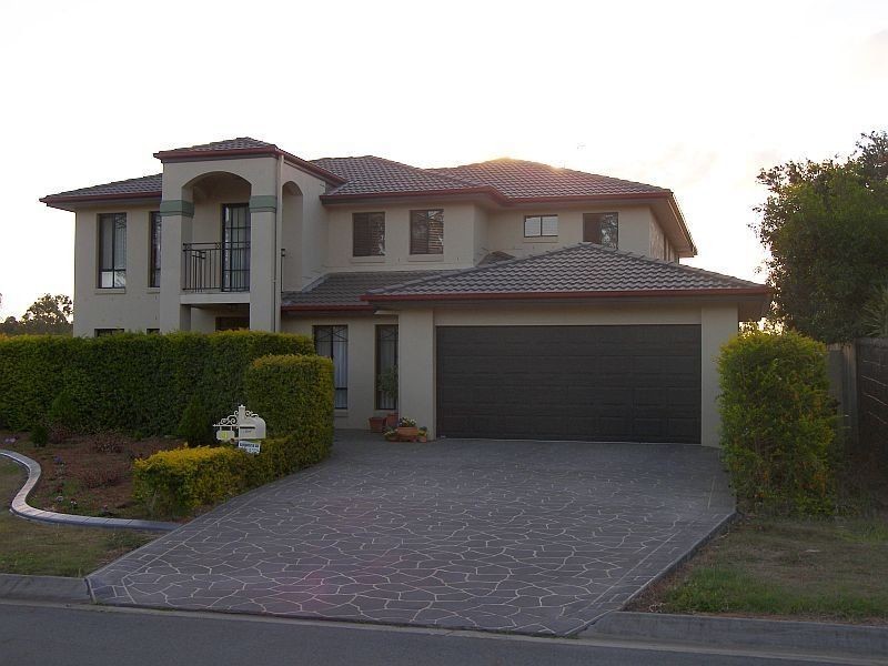 4 Haase Place, Bellbowrie QLD 4070