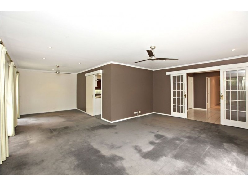 16 Banyan Street, Bellbowrie QLD 4070