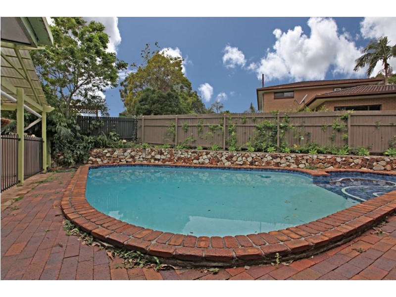 16 Banyan Street, Bellbowrie QLD 4070