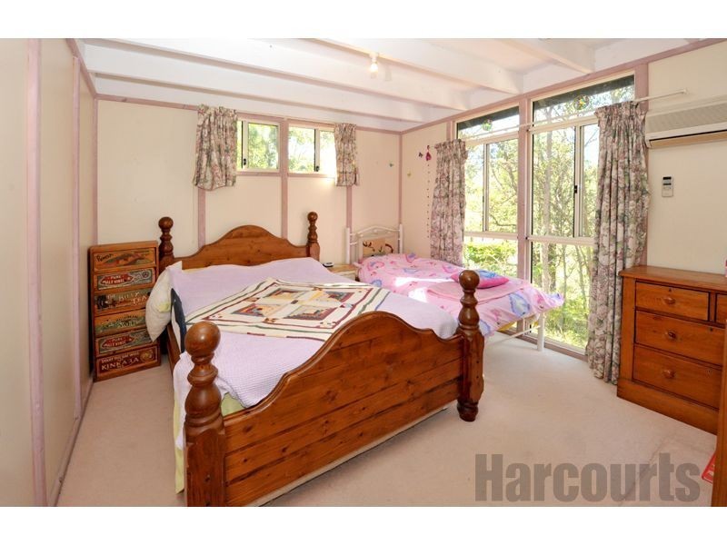 157 College Road, Karana Downs QLD 4306