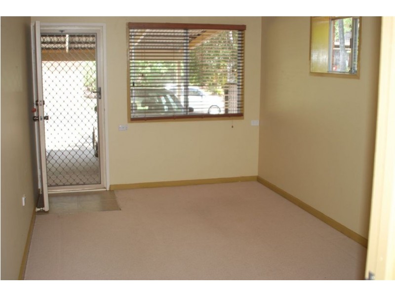 11 Lant Street, Chapel Hill QLD 4069