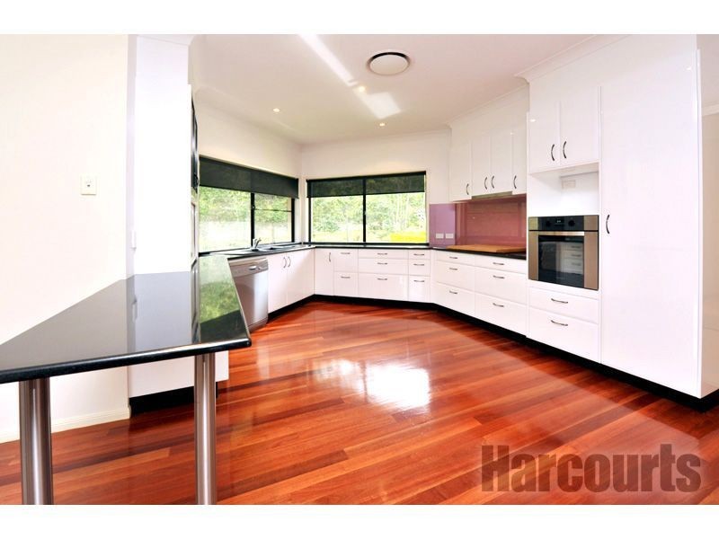 61 Airlie Road, Pullenvale QLD 4069