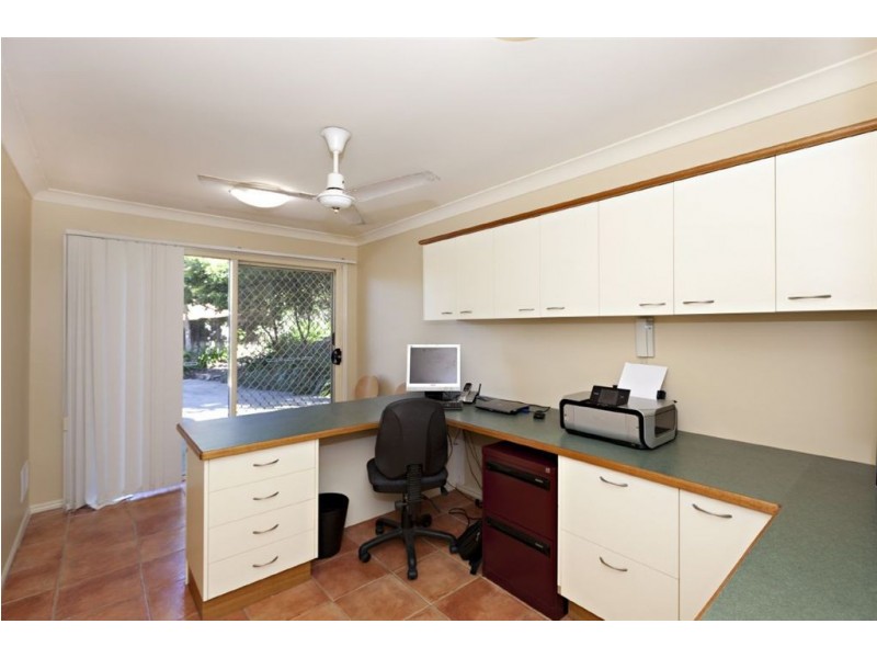 17/9 Pamela Place, Kenmore Hills QLD 4069