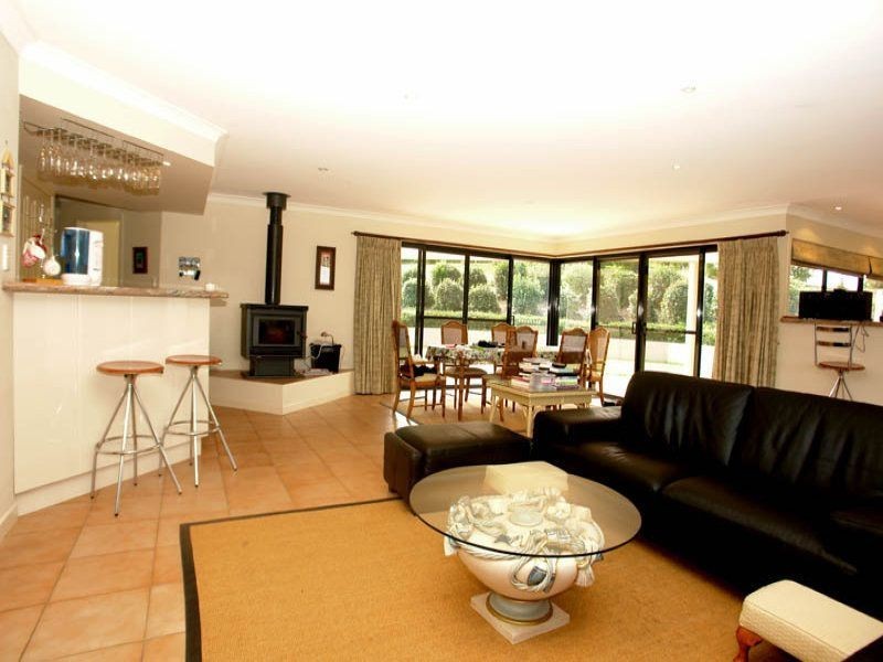 410 Grandview Road, Pullenvale QLD 4069