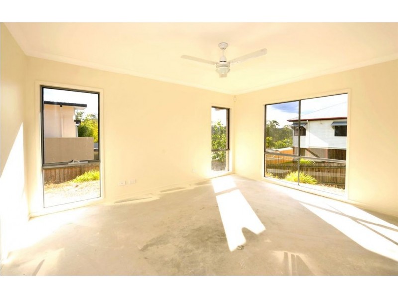 68 Joseph Avenue, Moggill QLD 4070