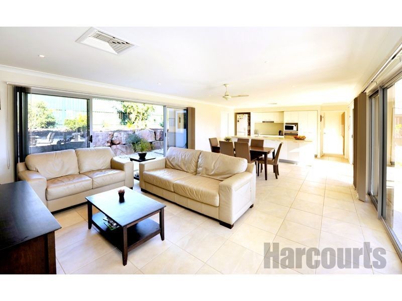 7 Jarrah Street, Moggill QLD 4070