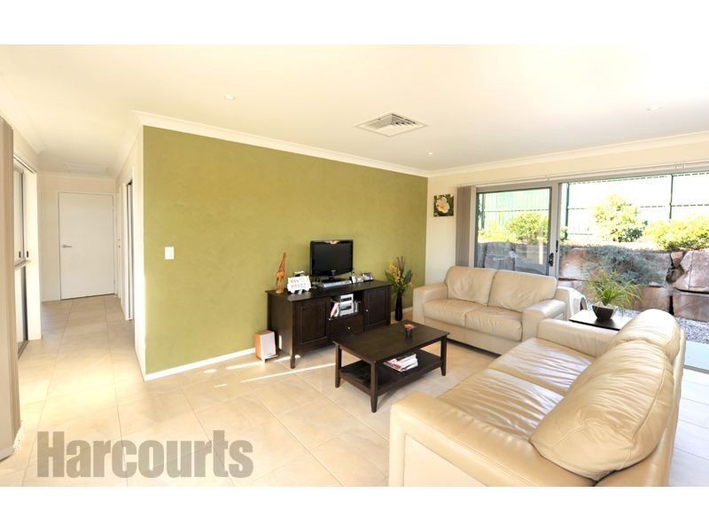 7 Jarrah Street, Moggill QLD 4070