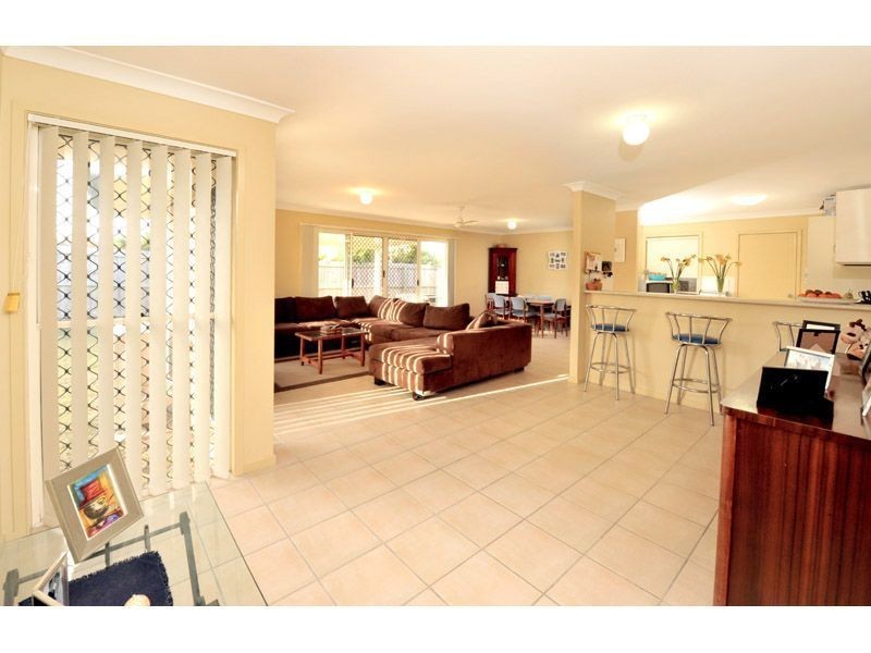 1/21 Golden Crest Place, Bellbowrie QLD 4070