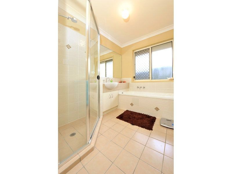 1/21 Golden Crest Place, Bellbowrie QLD 4070