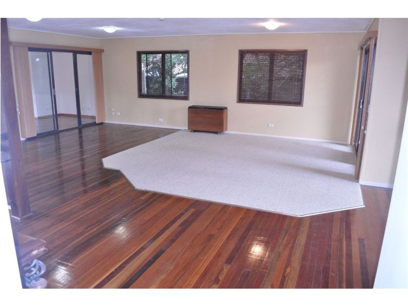 29 Foinaven Street, Kenmore QLD 4069