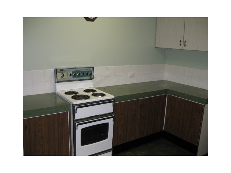 10 Rowena Street, Kenmore QLD 4069