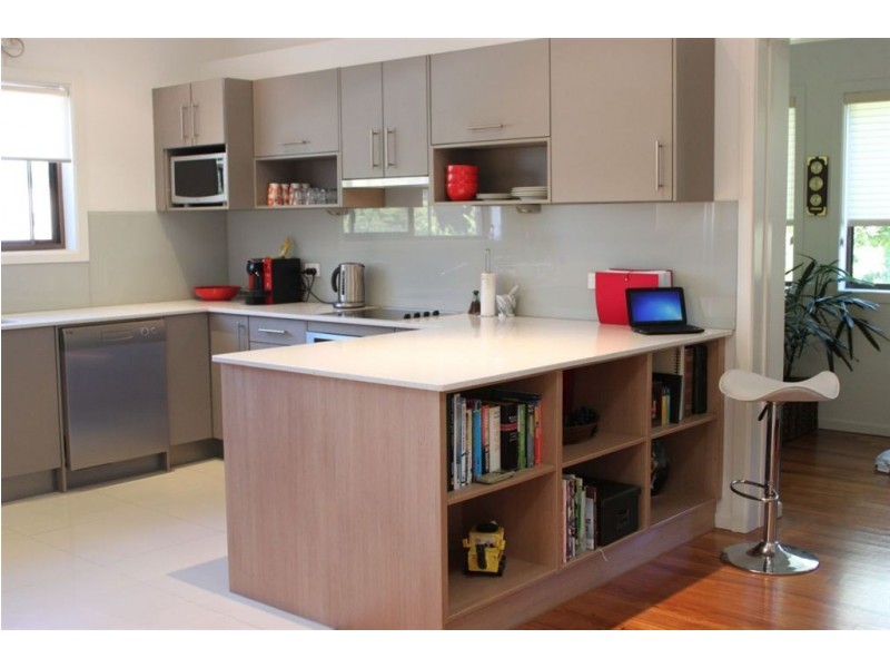 21 Mirbelia Street, Kenmore Hills QLD 4069