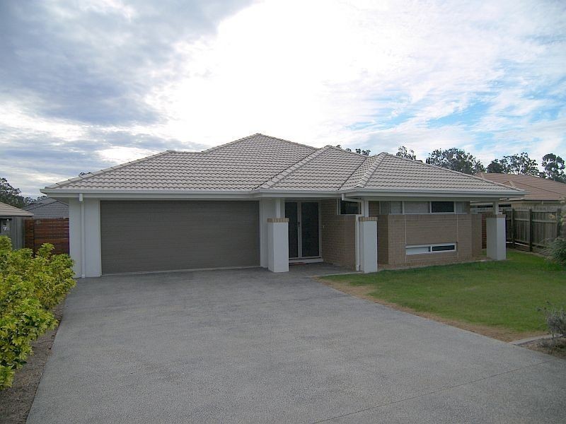 10 Stacey Close, Moggill QLD 4070