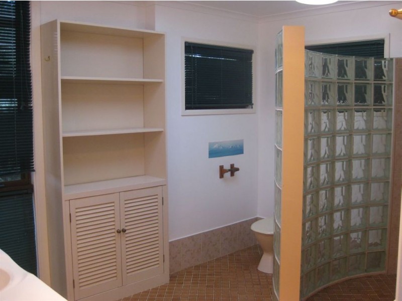 4 Jingara Crt, Karana Downs QLD 4306