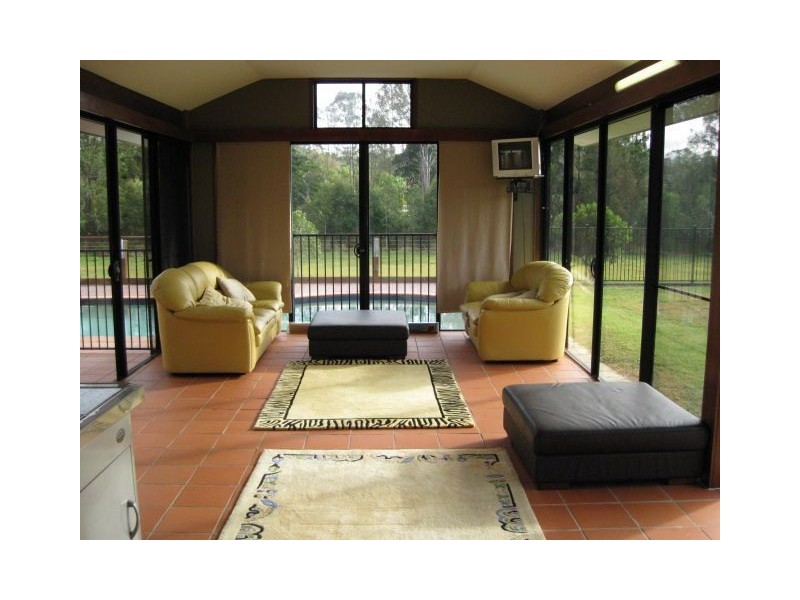 35 Blackbutt Place, Brookfield QLD 4069