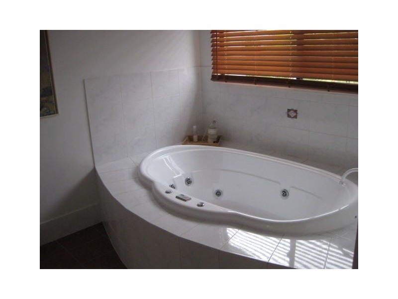 35 Blackbutt Place, Brookfield QLD 4069