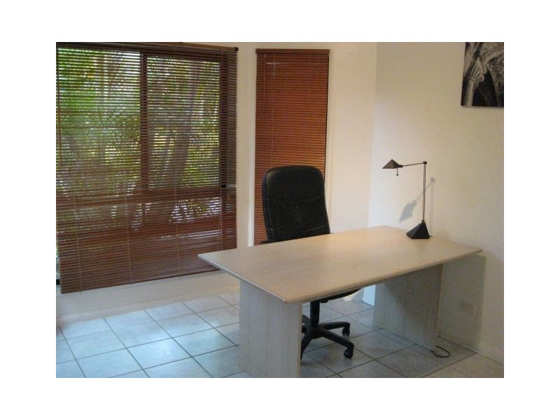 35 Blackbutt Place, Brookfield QLD 4069